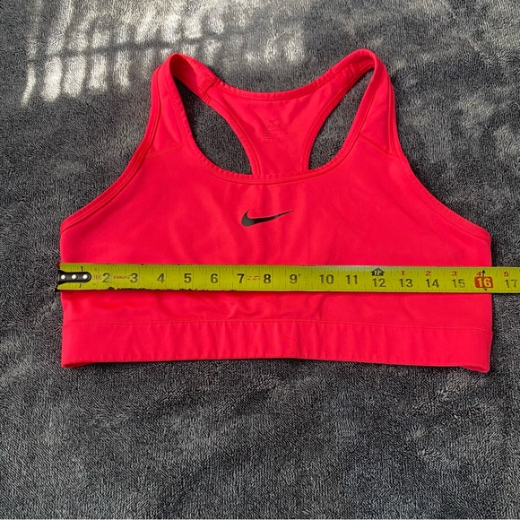 Nike Women's Hot Pink Racerback Sports Bra Size XL Athletic wear Active wear - Picture 5 of 5